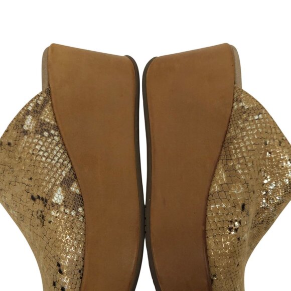 Chocolat Blu Yiona Peep Toe Wedge Sandal Womens 6 Gold Snakeskin Print Platform - Picture 16 of 16